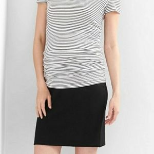 Gap Maternity black slim-fit stretch pencil skirt